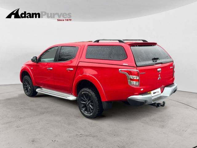 2019 Mitsubishi L200 2.4 Double Cab DI-D 178 Titan 4WD